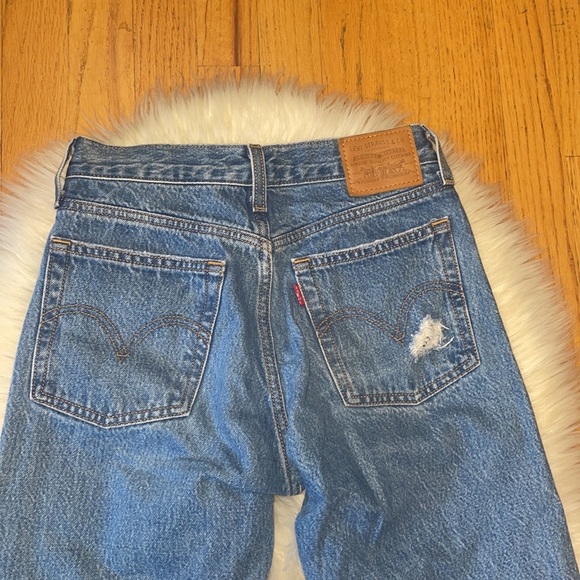 Levi’s Quality Premium Wedgie Denim Jeans - Picture 7 of 9